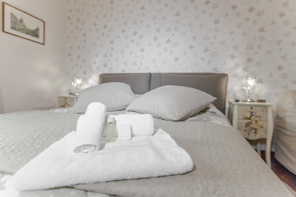 Rent Home In Roma Exterior foto